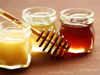 Annyi hamis mézet találtak, hogy át kell írni a Magyar élelmiszerkönyvet