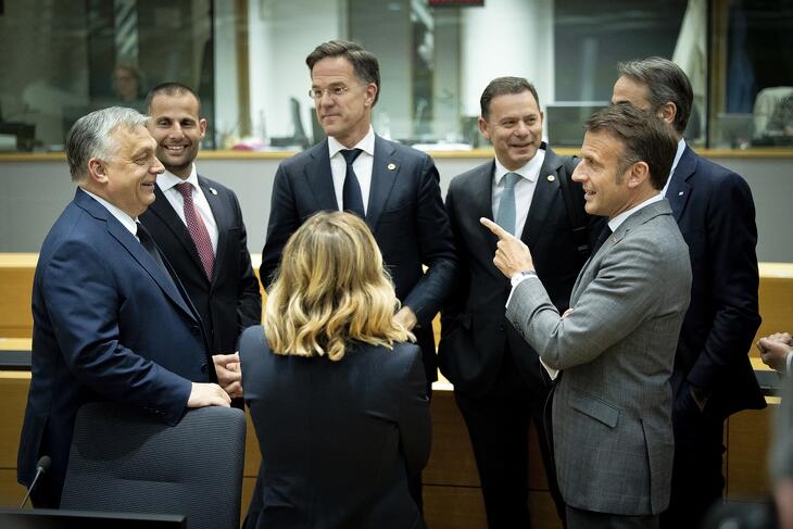 Itt a fordulat: feladja vétóját Orbán Viktor
