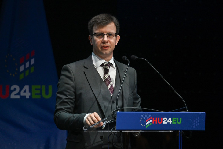 Bóka János uniós ügyekért felelős miniszternek eddig nem sok dolga volt az uniós elnökség rendezvényeivel, mégis 15 milliárd forint ment el rá