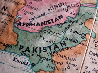 Érdekes ötlet: a kannabisz húzná ki Pakisztánt a válságból?