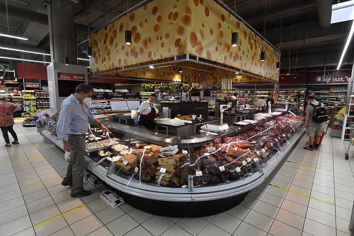 Csak a hús ára csökkent. Fotó: MTI