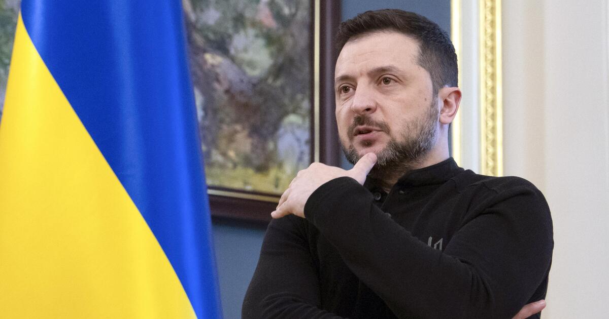 Drámai üzenetet küldött Zelenszkij, miután lemondott a jobbkeze