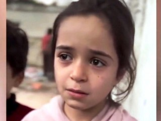 Palesztin kislány a Gázai övezetben, 2024. február. Fotó: YouTube/MiddleEastEye 