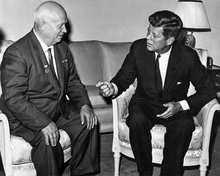 Nyikita Hruscsov szovjet pártfőtitkár Jonh F. Kennedy amerikai elnökkel 1961-ben