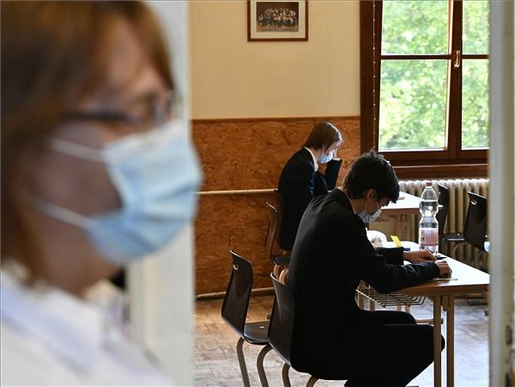 Így változik az életünk – mit hoz a járványügyi készültség?