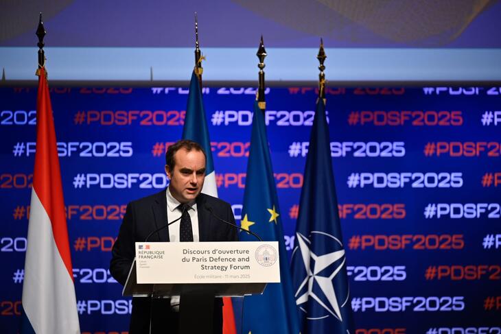 Sébastien Lecornu újra kinevezett francia miniszterelnök még védelmi miniszterként