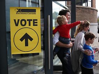 Előrehozott választásokat tartanak Kanadában