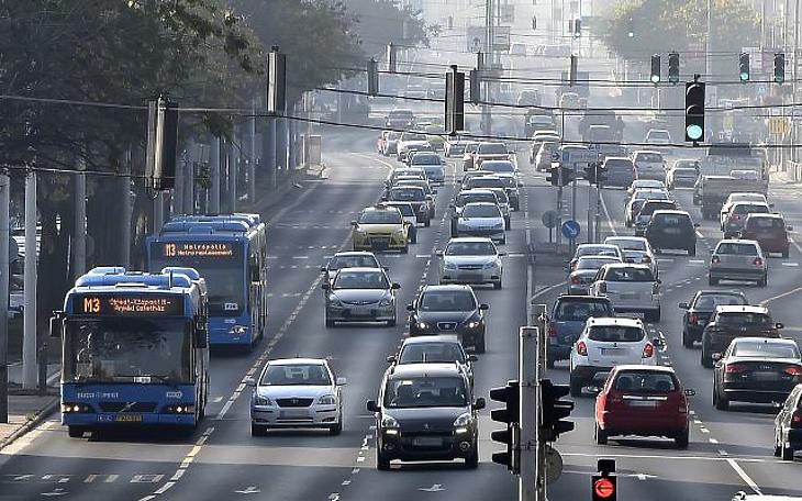 Még 250 milliót von maga után a metrófelújítás