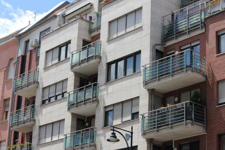 Behúzta a vészféket a budapesti új lakások piaca