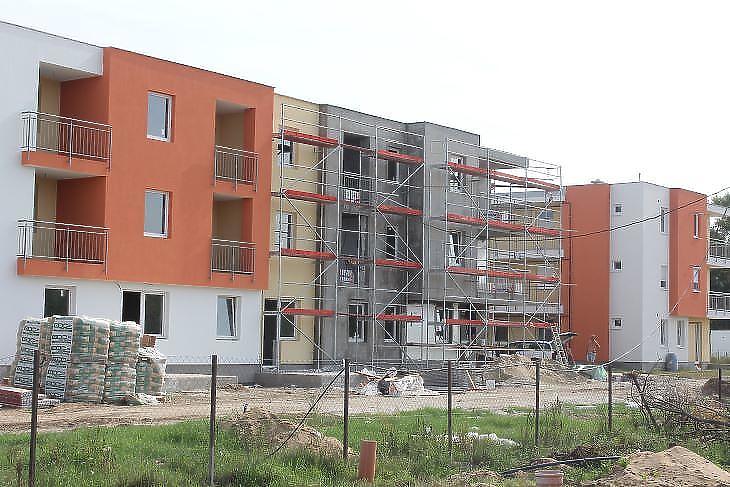 A felpörgő lakásépítés növeli az anyagok keresletét és így az árát is (fotó: Mester Nándor)