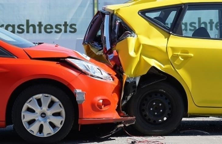 Csenget a postás, pitteg az email az autósoknál