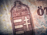 Mélyet sóhajt, ha meglátja, mit csinál a forint