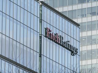 Számoltak a hitelminősítők a védőpajzzsal – és mi nem tetszik nekik a magyar gazdaságban? Megszólalt a Fitch elemzője