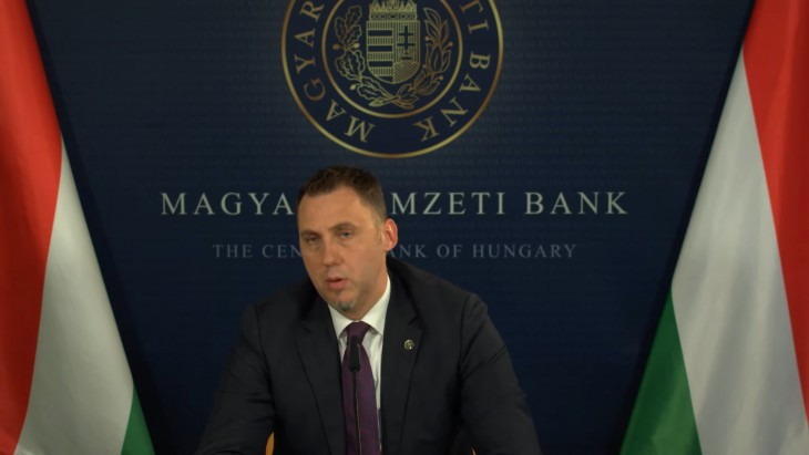 Virág Barnabás hangsúlyozta, a pénzügyi stabilitás kiemelten fontos