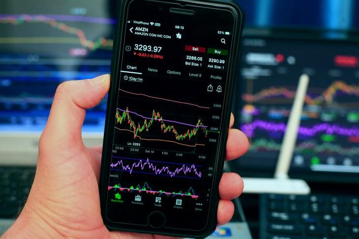 Fordítva vannak bekötve a budapesti befektetők?