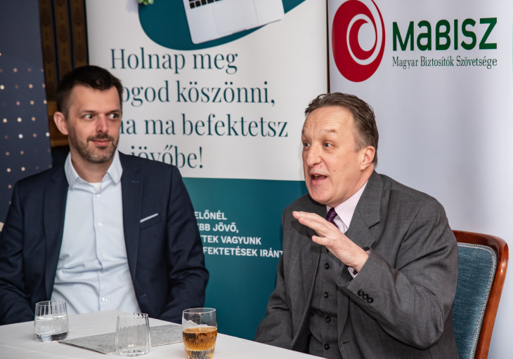  Pleschinger Gyula Márk és Jeney Attila