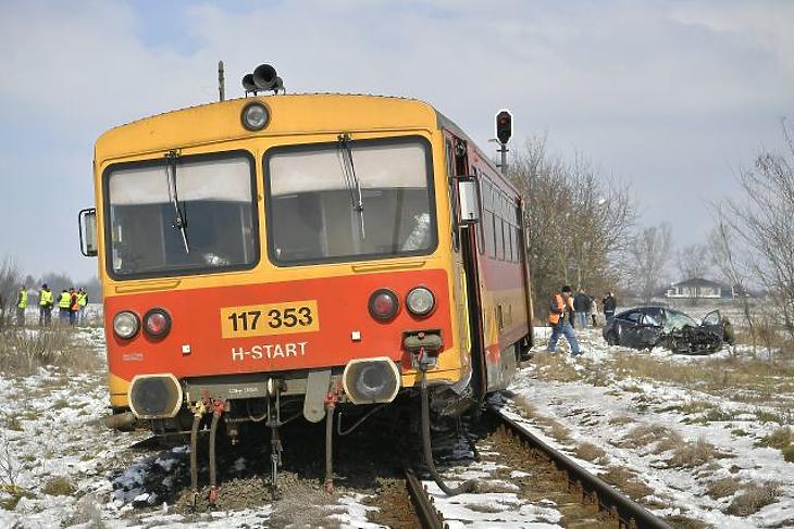 Felújítás helyett bezár két vasútvonalat a MÁV