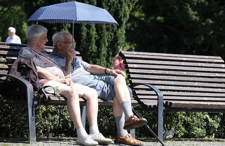 Ritka küzdelmes évek várhatnak a jövő magyar nyugdíjasaira