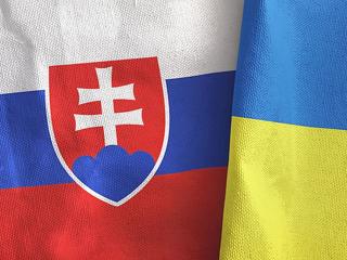 A szlovákok is beintenek Ukrajnának