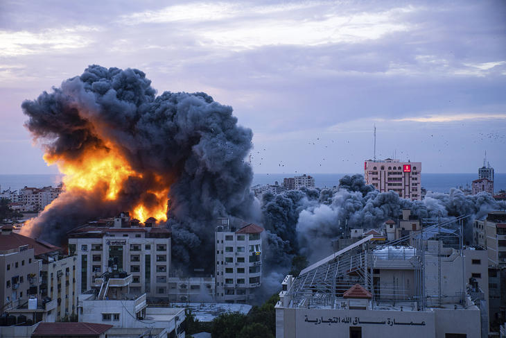 Kérdés, hogy mekkora lesz a háborús számla. Fotó: MTI/AP/Fatima Sbair