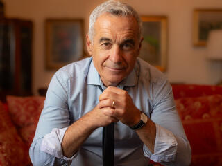 Tarolna Romániában az egyszer már elkaszált szélsőjobboldali jelölt