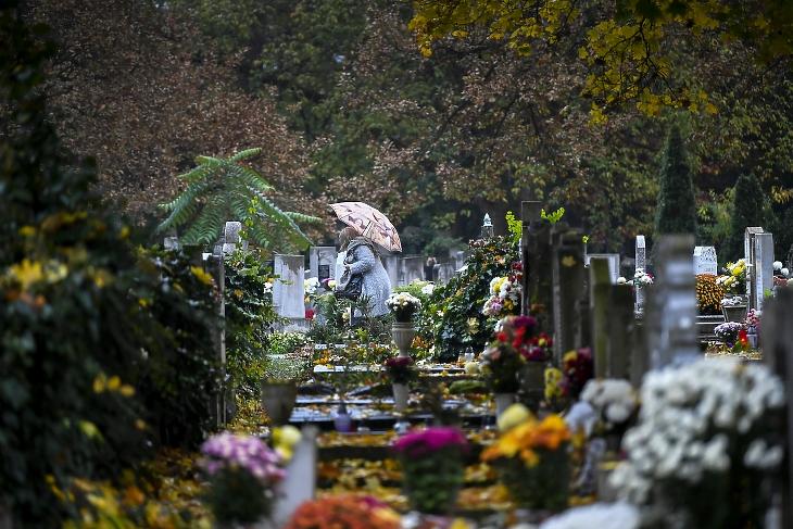 Fogy a magyar: sokkal kevesebb gyermek született és sokkal többen haltak meg