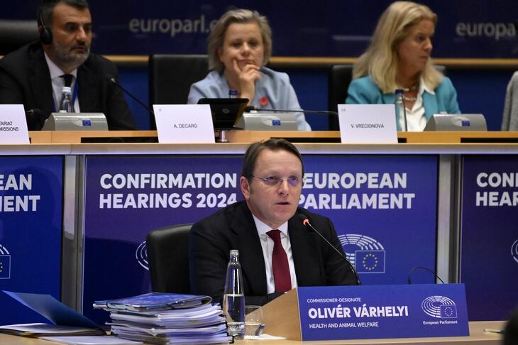 Várhelyi Olivér biztosi meghallgatása 2024-ben – akkor átment a szűrőn