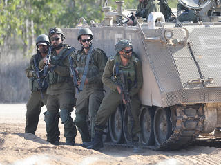 Behatolt az izraeli hadsereg a kórházba, ami a Hamász irányítóközpontja lehet