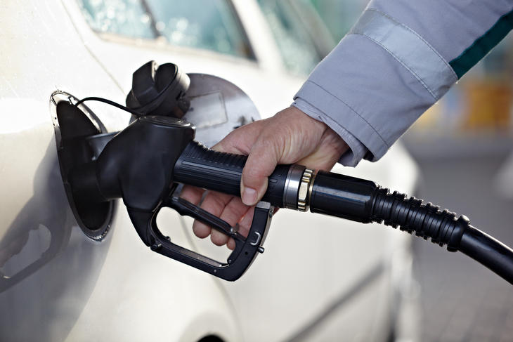 Az üzemanyag-forgalomban erős lehetett a benzinturizmus szerepe. Fotó: depositphotos