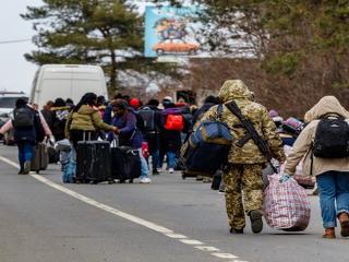Németország nyitva, bárki menekül Ukrajnából