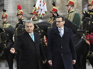 Orbán kiakadt, amiért uniós atombombát dobtak a lengyelekre 