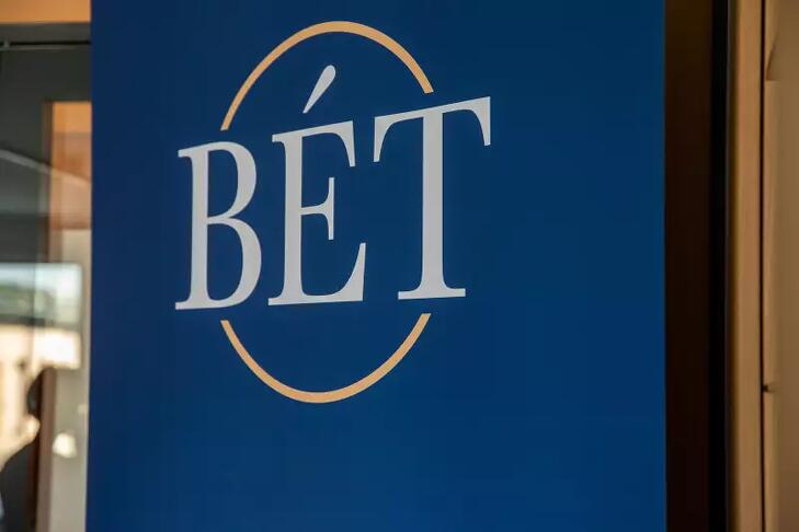 Szépen indított reggel a BÉT