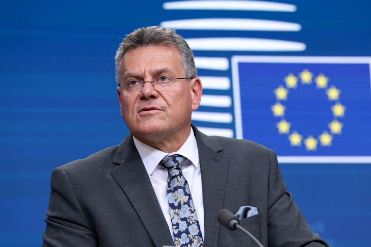 Maros Sefcovic szerint stabilitást teremt az alku 