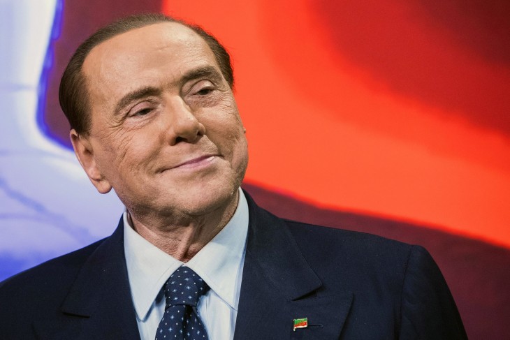 Sokan szerették, sokan viszolyogtak tőle. De kikerülni nem lehetett. Silvio Berlusconi 2018 márciusában. Fotó: EPA/ANGELO CARCONI
