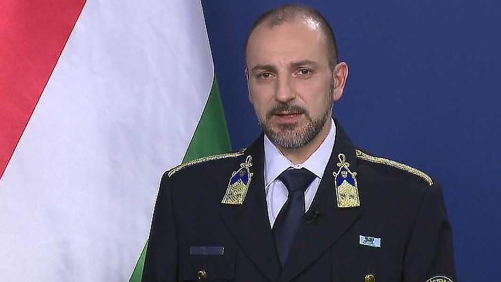 Kiss Róbert rendőr ezredes: a védekezés második ütemében vagyunk. Fotó: mti