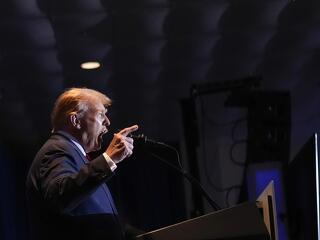 Ledobhatja a migráns-atombombát Donald Trump?