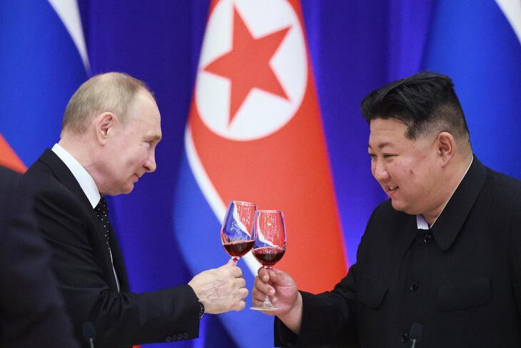 Vajon mire koccintott Vlagyimir Putyin és Kim Dzsungun?