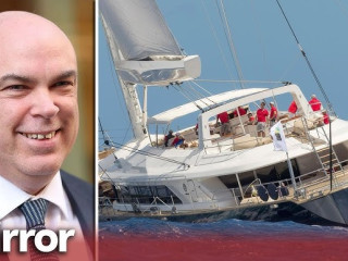 Végre sikerült Szícilia partjainál kiemelni a tragikus sorsú luxusjachtot
