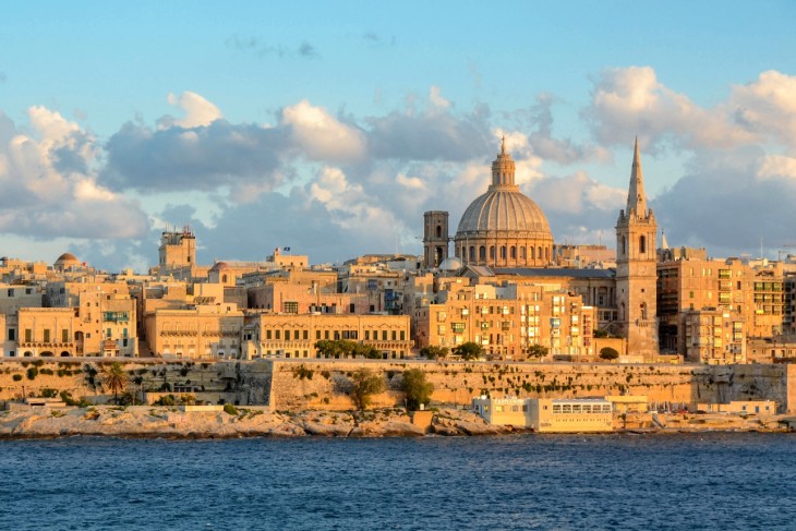 Napsütés és történelem – Málta fővárosa, Valletta. Fotó: Wikipédia/Mandyy88 