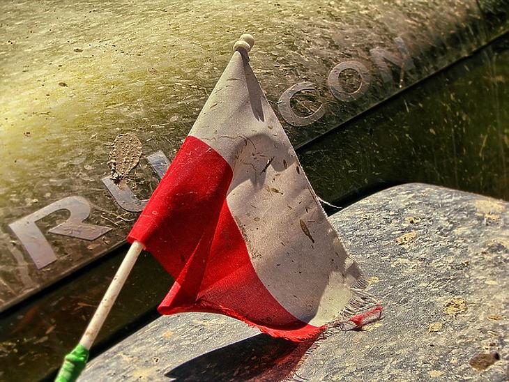 A tűzzel játszik Lengyelország – már a Fehér Házban sem fogadják vezetőiket