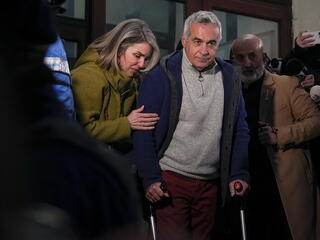 Romániában teljes a káosz, lecsaptak a hatóságok a elnökjelöltre