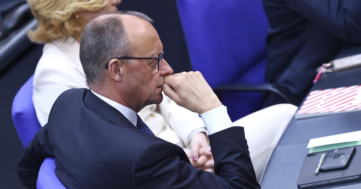 Megszólalt a német kancellár: katonákat küldhet Ukrajnába a tűzszünet után