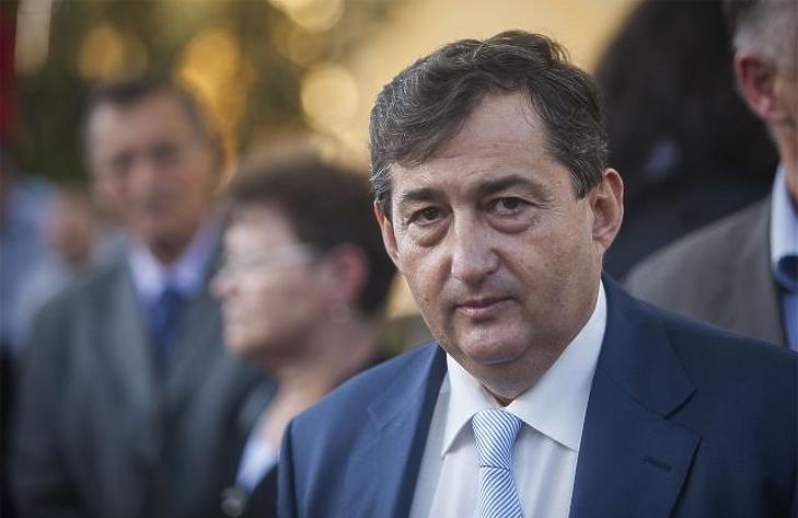Már 220 milliárd értékű munkája van Mészárosnak