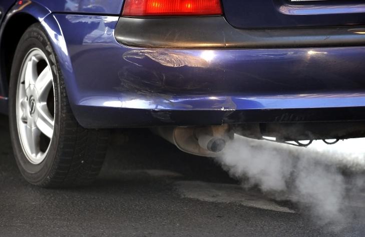 Mire lesz ez elég, EU? Csak 35 százalékkal csökkentenék az új autók széndioxid-kibocsátását 2030-ra