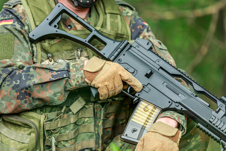 Horvátország bevezeti a sorkatonai szolgálatot