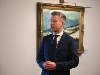 Különleges tárlatvezetést tartott Magyar Péter