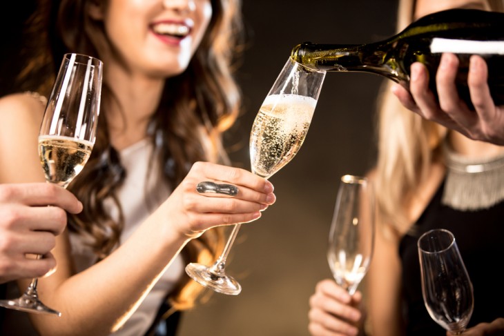 Champagne-t kevés magyar fogyaszt, elsősorban mert igen drága. Fotó: Depositphotos