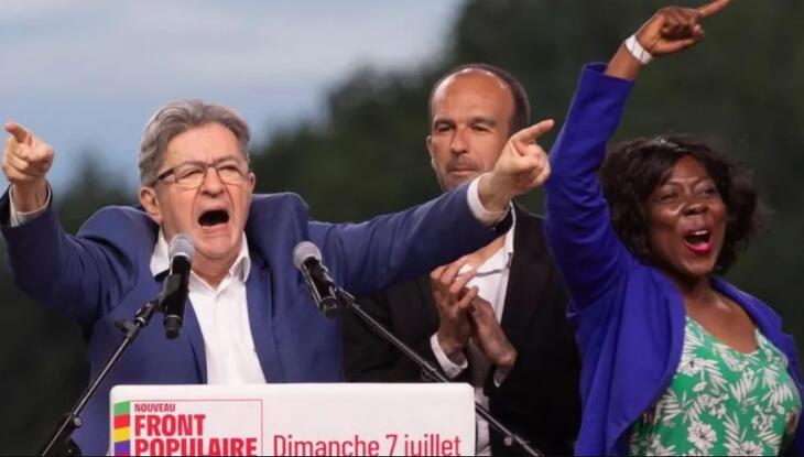 Jean-Luc Mélenchon, az Engedetlen Franciaország vezére mutatja az irányt