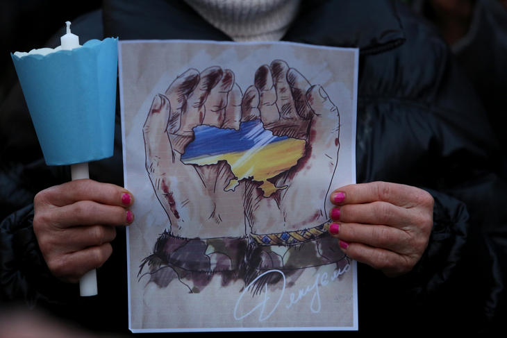 Követelik a civilek szabadon bocsátását az oroszok Mariupolban