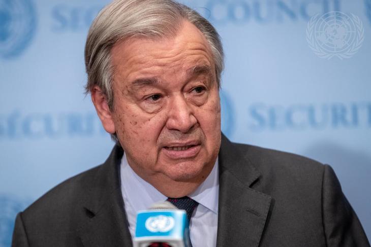 Az ENSZ főtikára, António Guterres sajtótájékoztatót tart az ukrajnai helyzetről 2022. február 22-én. Fotó: ENSZ/Mark Garten